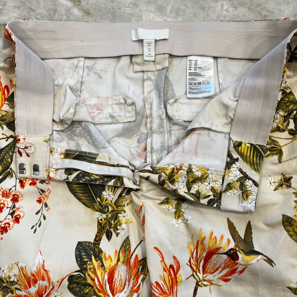 H&M Beige Floral Cigarette Pants Size 10 Petite - Picture 6 of 9